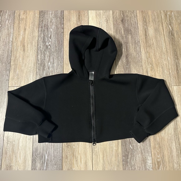 Altar'd State Tops - Altar’d State Black Cropped Zip-Up Hoodie